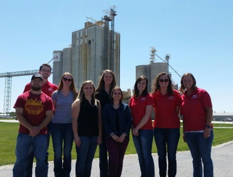 Pharmacology students and SMEC interns tour Smithfield feedmill and warehouse